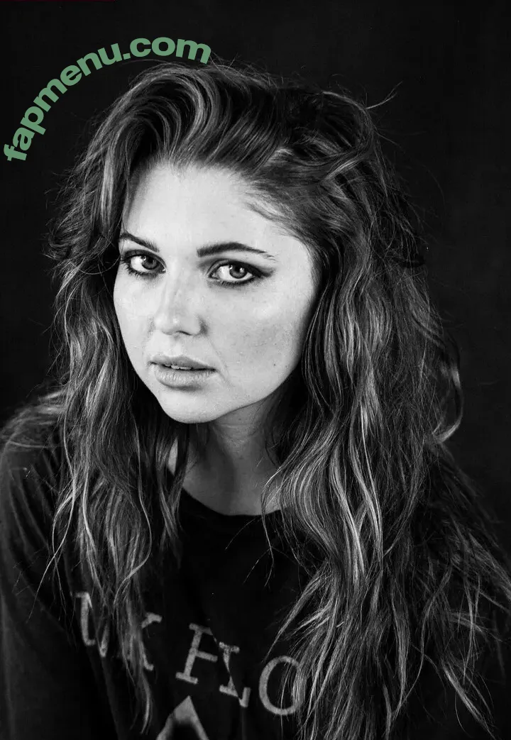 Sammi Hanratty nude photo #0588 (sammihanratty)