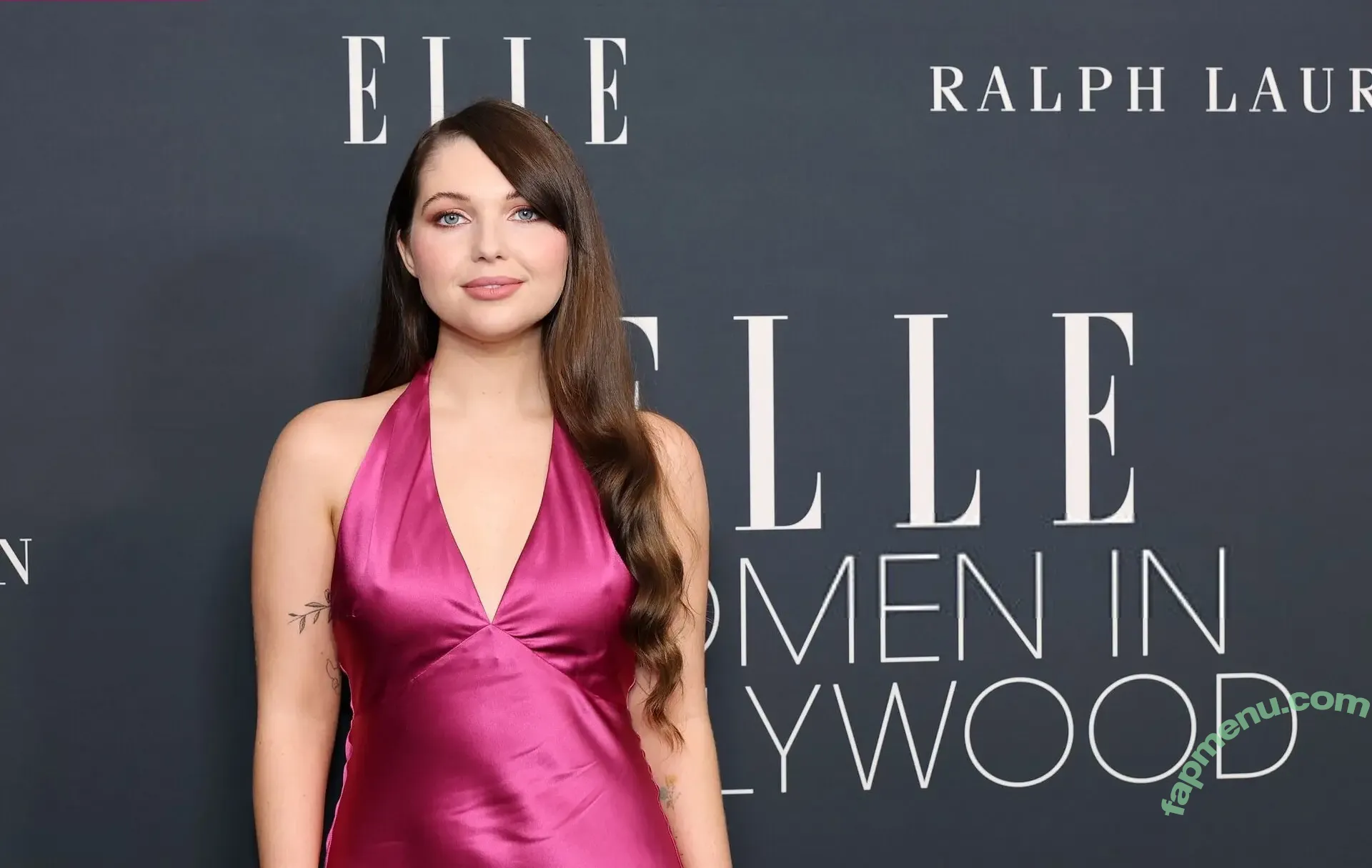 Sammi Hanratty nude photo #0604 (sammihanratty)