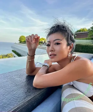 Sammiglx nude photo #0005
