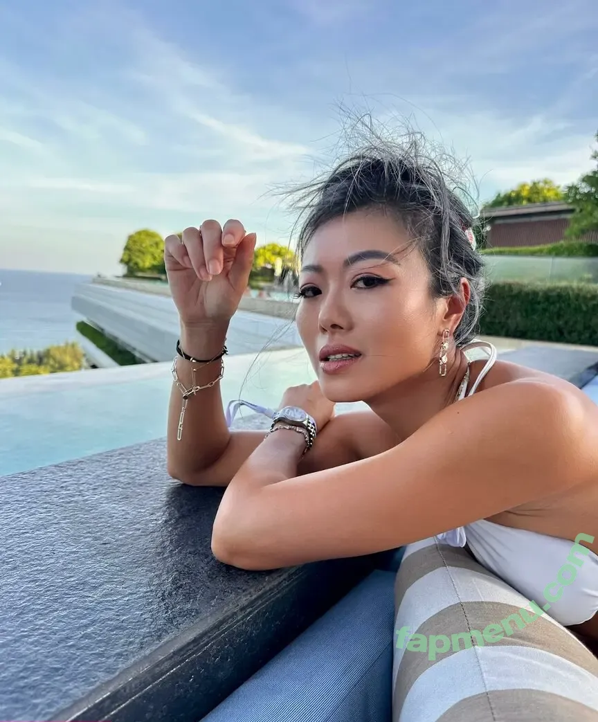 Sammiglx nude photo #0005 (Sammiglx)