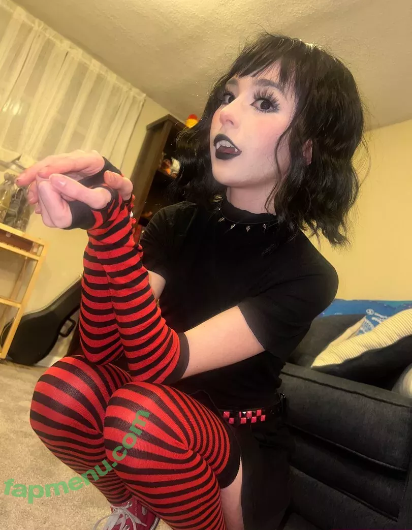 Sammynoodlesoup nude photo #0077 (thegoldengoddes / user)