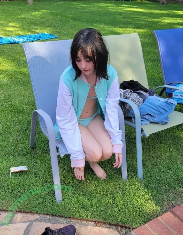 Sammynoodlesoup nude photo #0087 (thegoldengoddes / user)