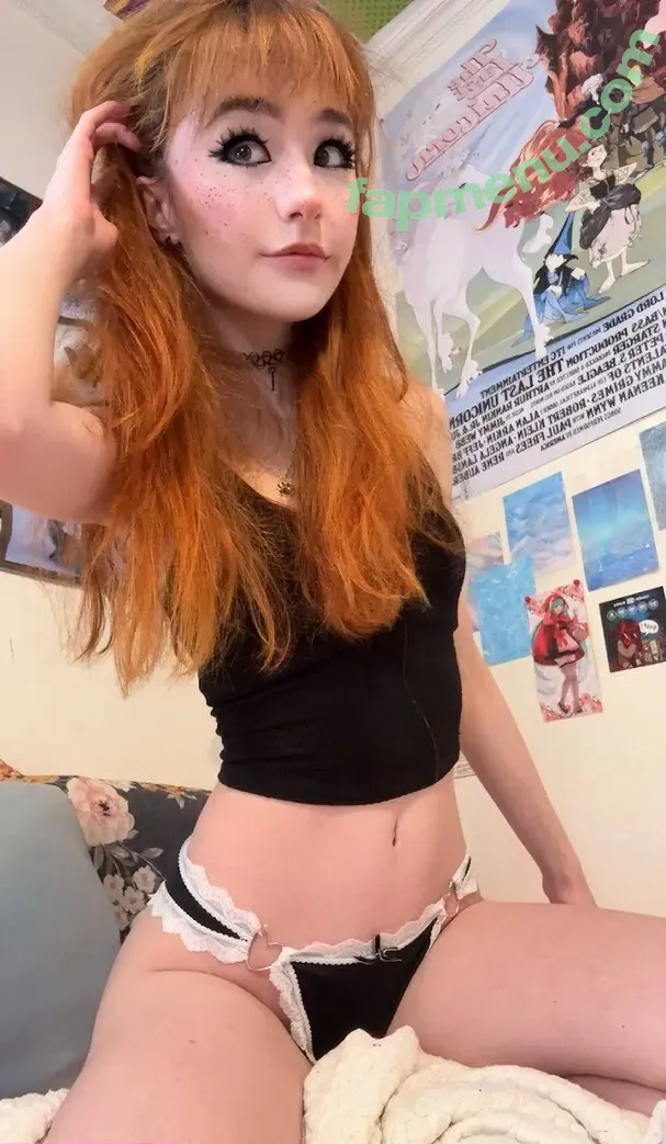 Sammynoodlesoup nude photo #0371 (thegoldengoddes / user)