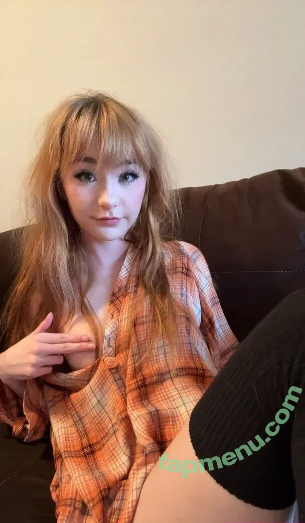 Sammynoodlesoup nude photo #0586 (thegoldengoddes / user)