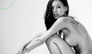  nude photo #0008