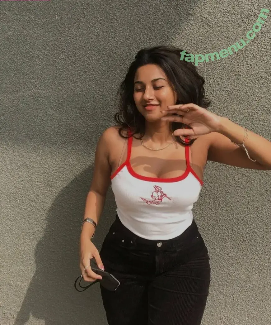 Samruddhi Kakade nude photo #0016 (Samruddhi Kakade)