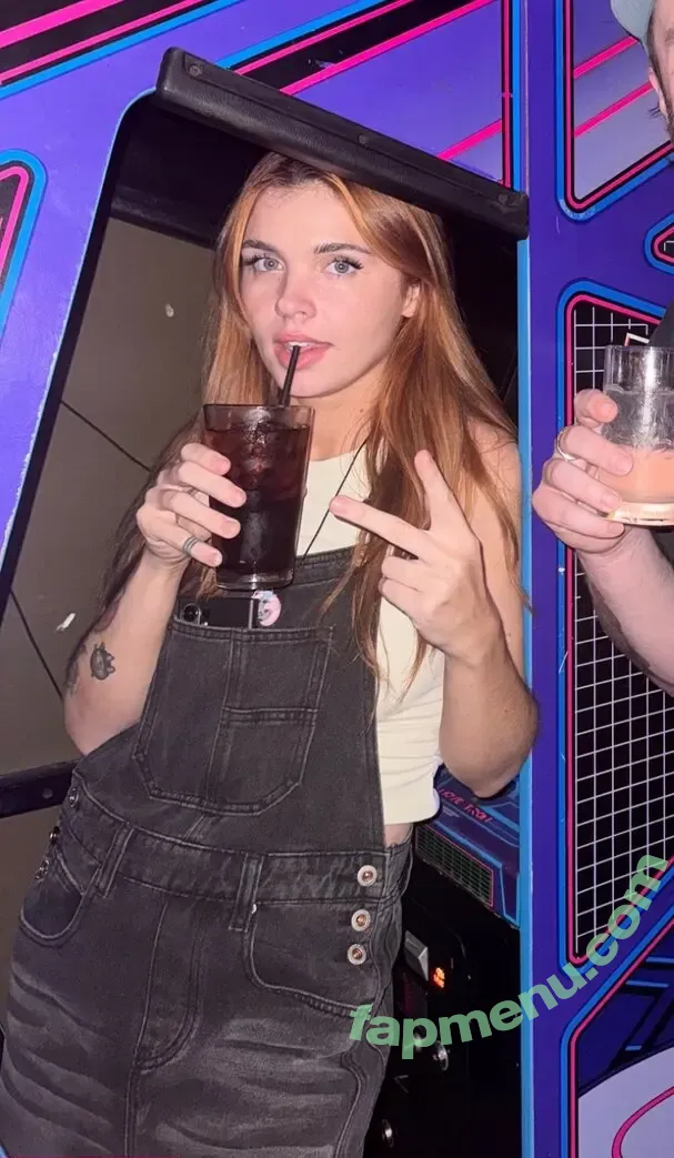 Samwitch nude photo #0077 (biancasotelo14 / samwitchttv)