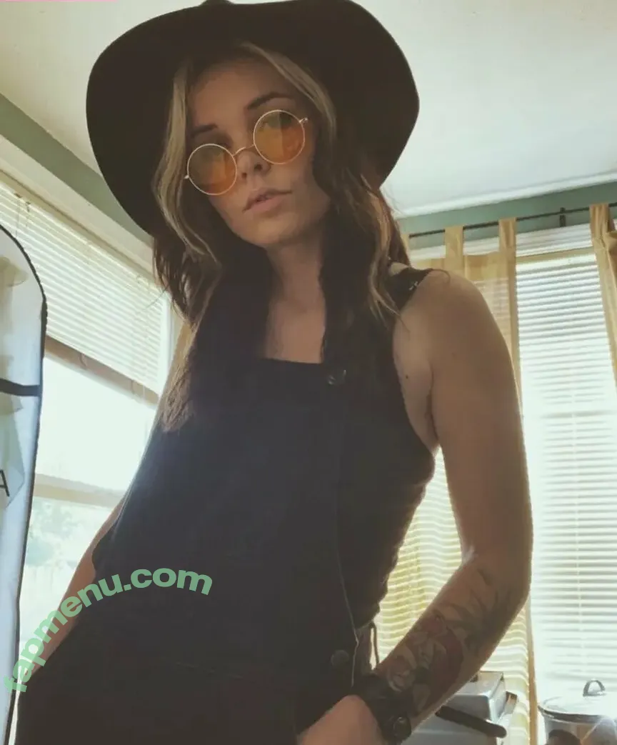 Samwitch nude photo #0085 (biancasotelo14 / samwitchttv)