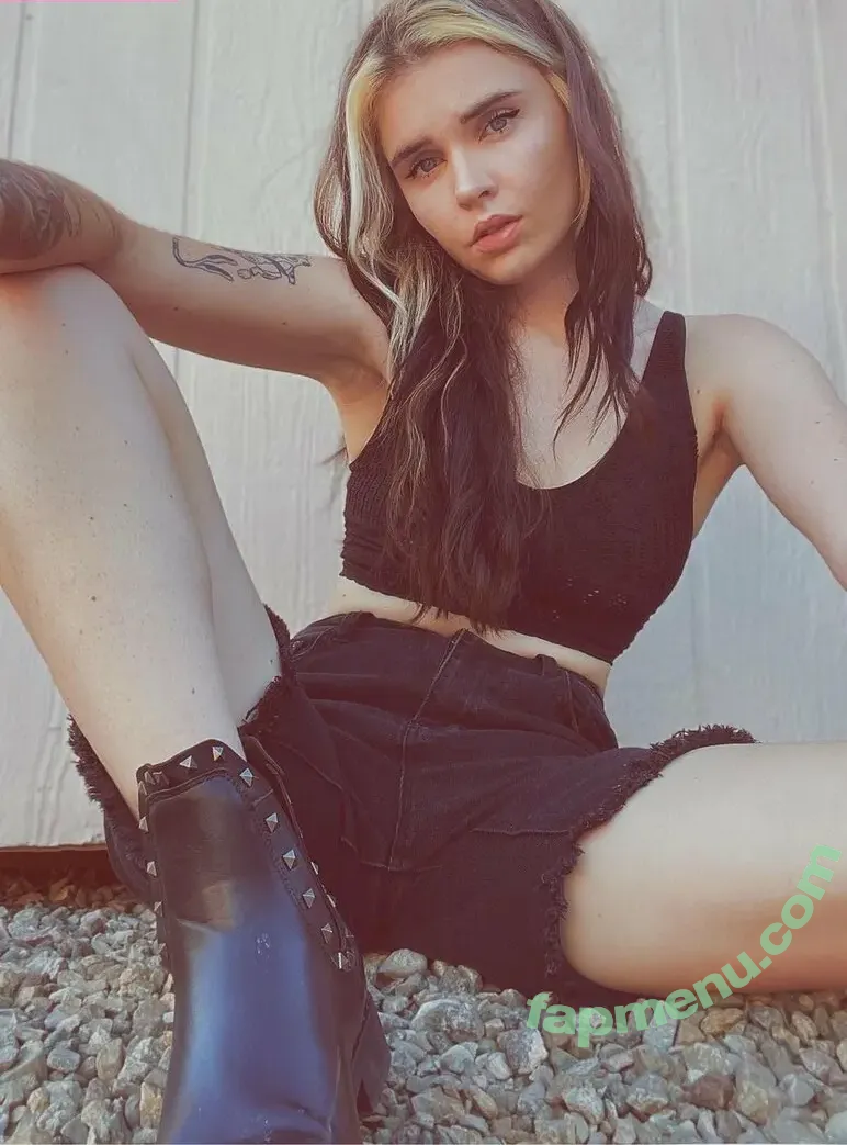 Samwitch nude photo #0088 (biancasotelo14 / samwitchttv)