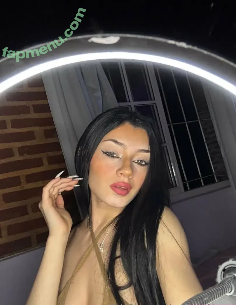 sanchez_saraaax nude photo #0008 (sanchez_saraaax)