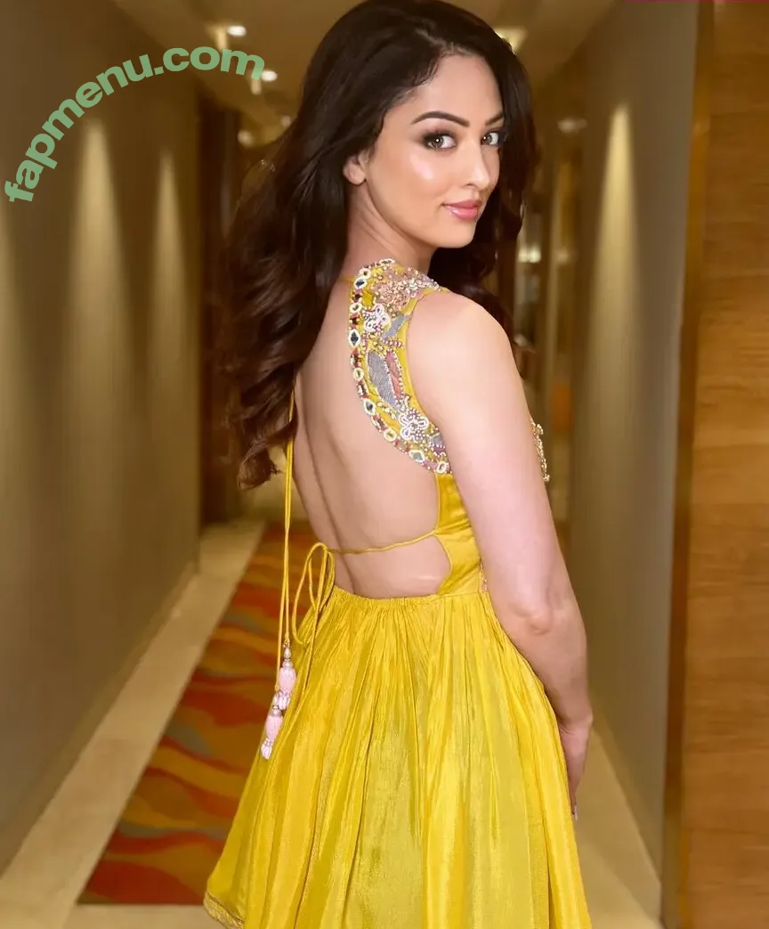 Sandeepa Dhar nude photo #0002 (iamsandeepadhar)