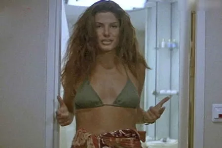 Sandra Bullock / freaky_friday1312 / sandra.bullock.official nude photo #0158