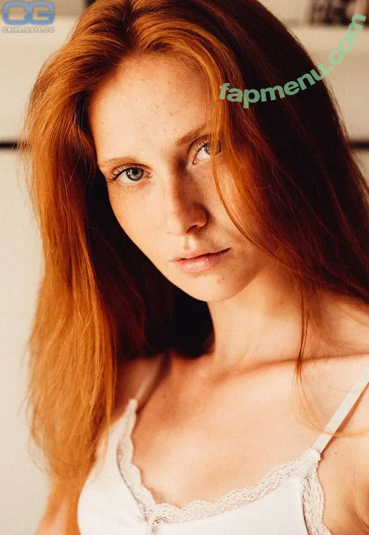 Sandra Hunke nude photo #0159 (dashunke / sandra_hunke)