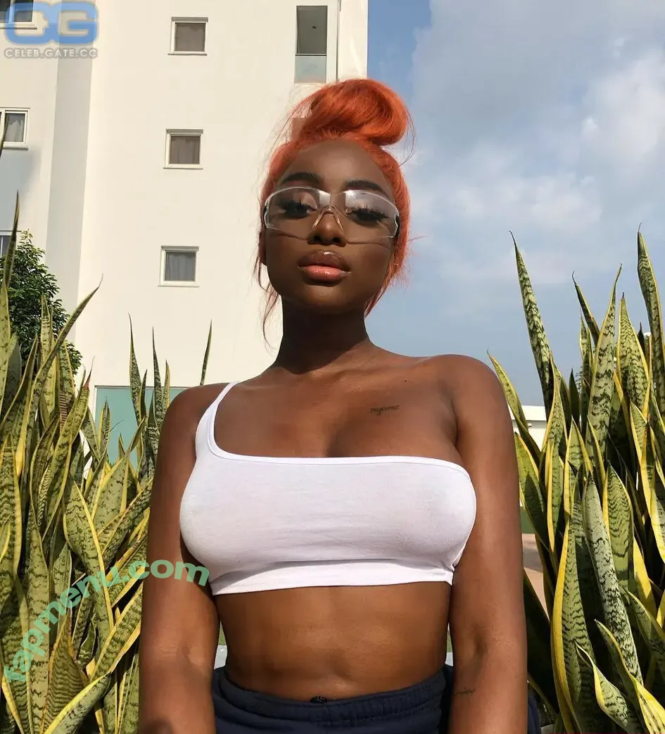 Sandra Lambeck nude photo #0078 (sandralambeck)