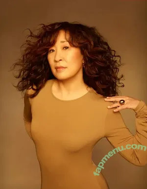 Sandra Oh / iamsandraohinsta nude photo #0006
