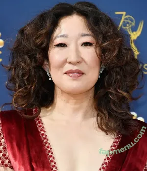 Sandra Oh / iamsandraohinsta nude photo #0015