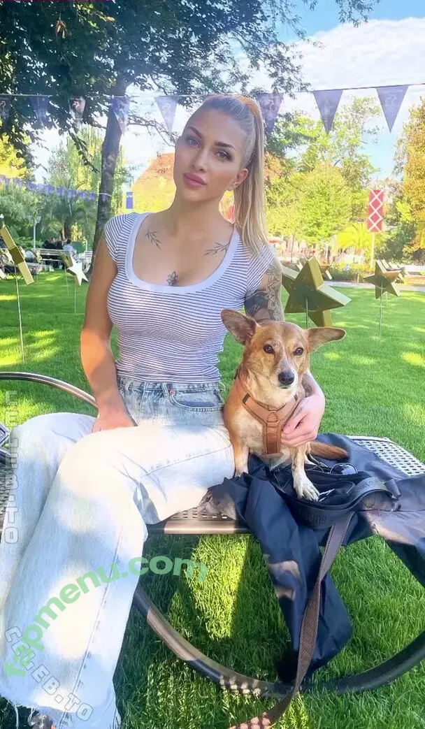 Sandra Peterhoff nude photo #0014 (sandraptr / sandraptr_)