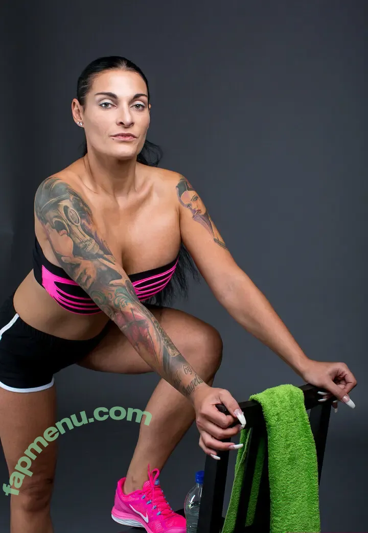 sandra_sturm nude photo #0050 (bikerbabe.sandrasturm)
