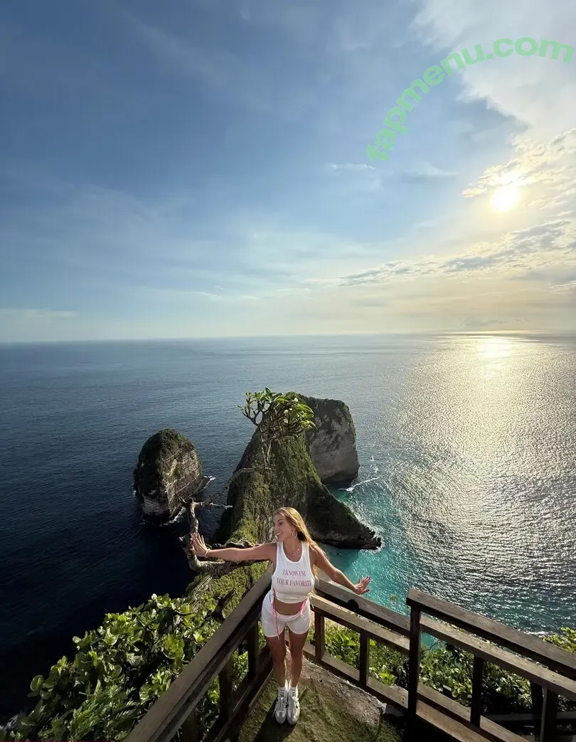 Sandra Sy nude photo #0298 (Sandraasy / Sandraasyof / _stulovaaa_ / sandrasyy)