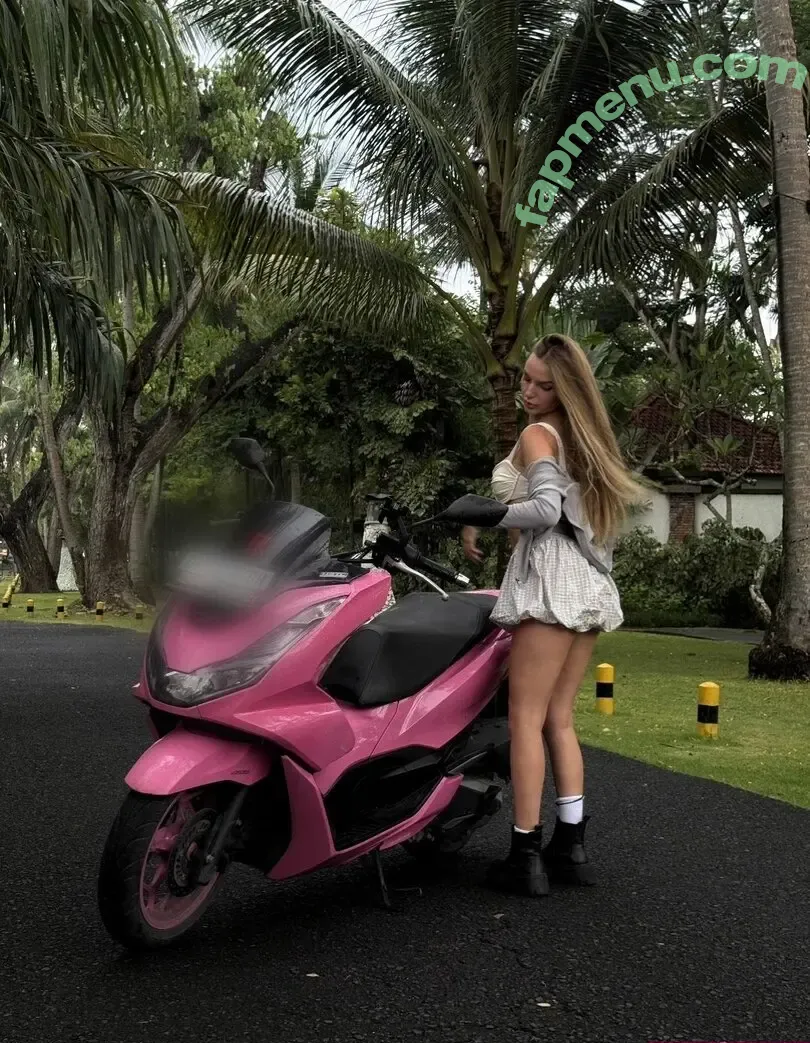 Sandra Sy nude photo #0556 (Sandraasy / Sandraasyof / _stulovaaa_ / sandrasyy)