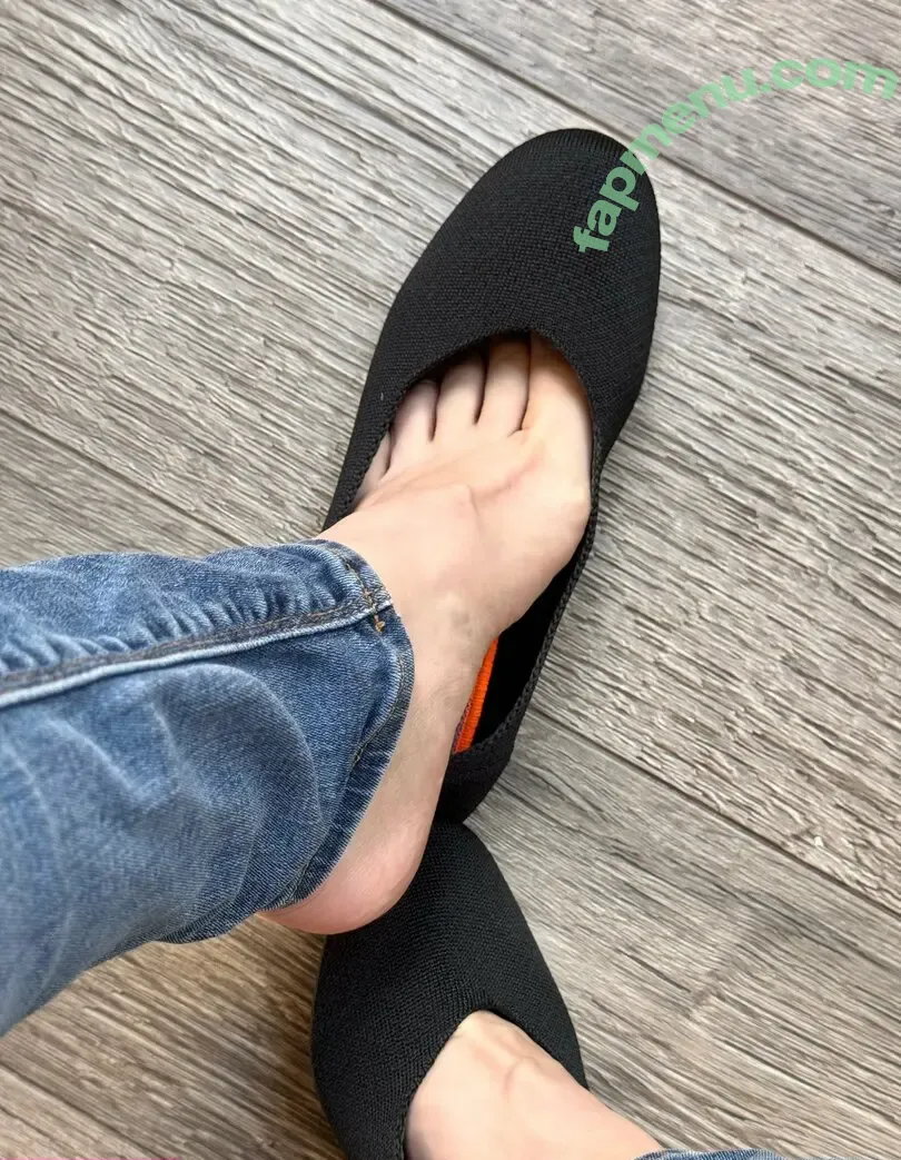 sandrasoftsoles nude photo #0001 (sandras.sole)
