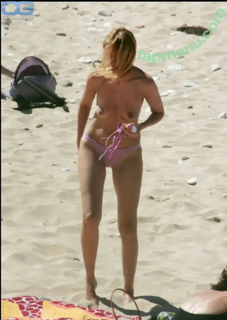 sandrine nude photo #0007 (sandrine)