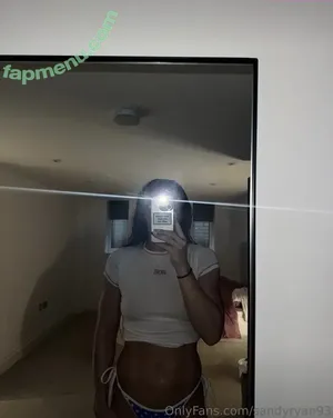 Sandy Ryan Boxer / sandyryan93 nude photo #0013