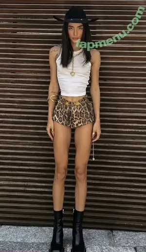  nude photo #0003