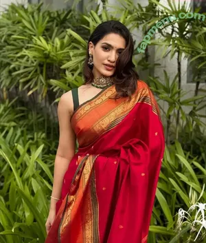 Saniya Iyappan / _saniya_iyappan_ nude photo #0018