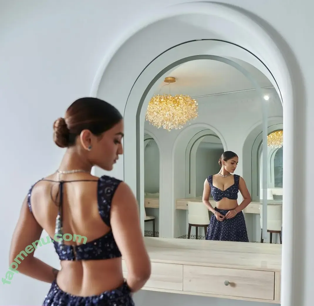 Saniya Iyappan nude photo #0021 (_saniya_iyappan_)