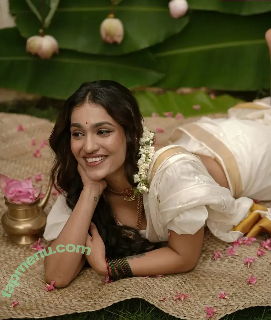 Saniya Iyappan nude photo #0028 (_saniya_iyappan_)