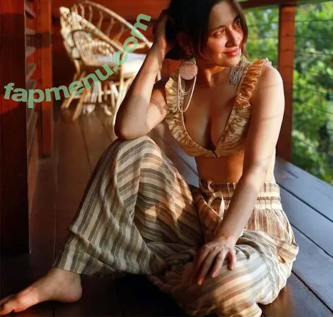 Sanjeeda Shaikh nude photo #0005 (Sanjeeda Shaikh)