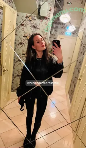 Sanna Marin / Finnish Prime Minister: / sannamarin nude photo #0442