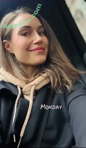 Sanna Marin / Finnish Prime Minister: / sannamarin nude photo #0470