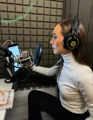 Sanna Marin / Finnish Prime Minister: / sannamarin nude photo #0473