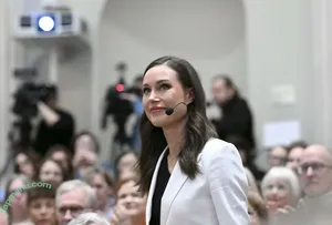 Sanna Marin / Finnish Prime Minister: / sannamarin nude photo #0486