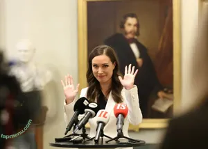 Sanna Marin / Finnish Prime Minister: / sannamarin nude photo #0501