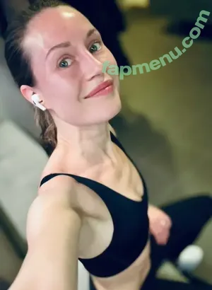 Sanna Marin / Finnish Prime Minister: / sannamarin nude photo #0601