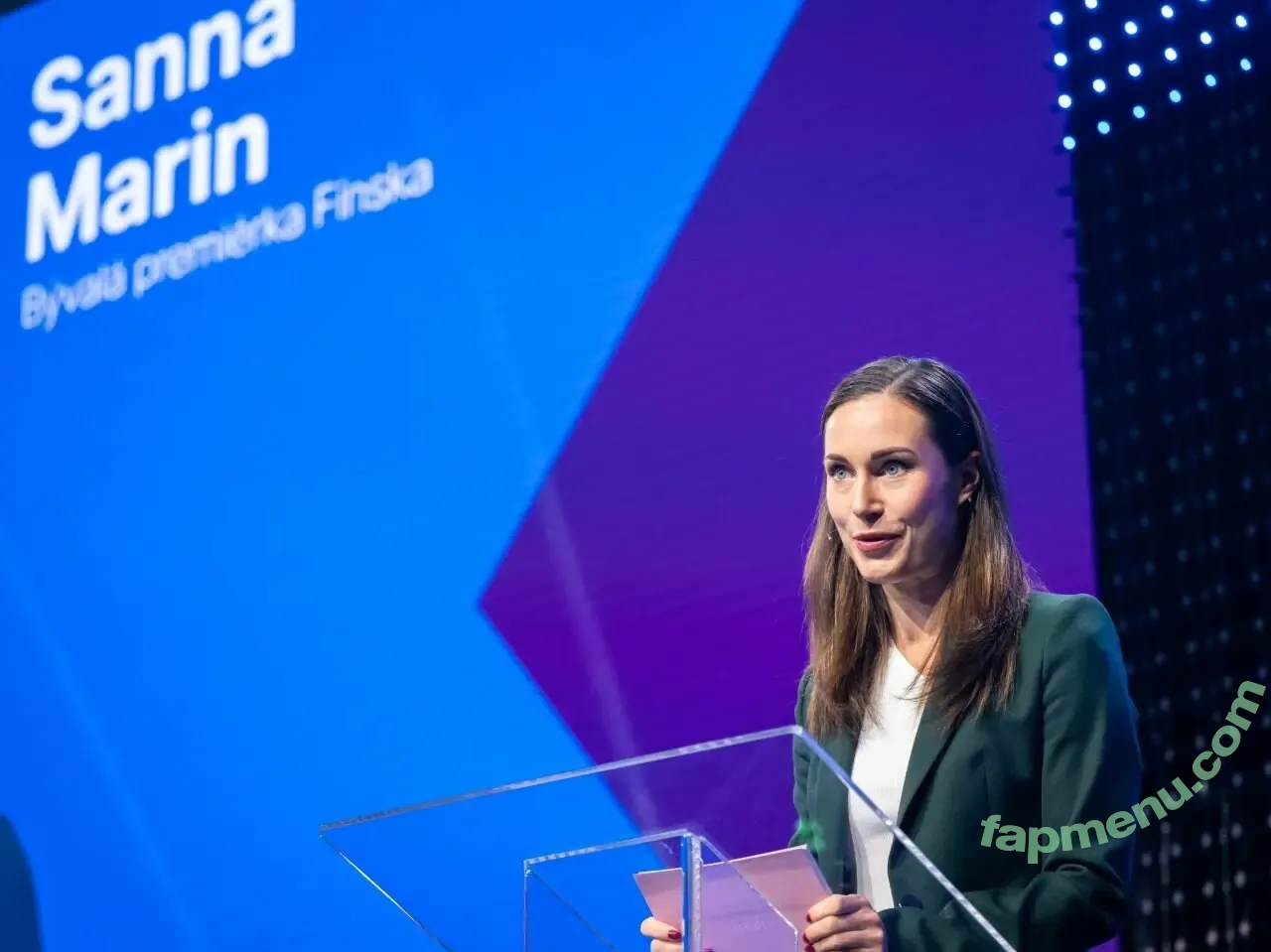 Sanna Marin nude photo #0461 (Finnish Prime Minister: / sannamarin)