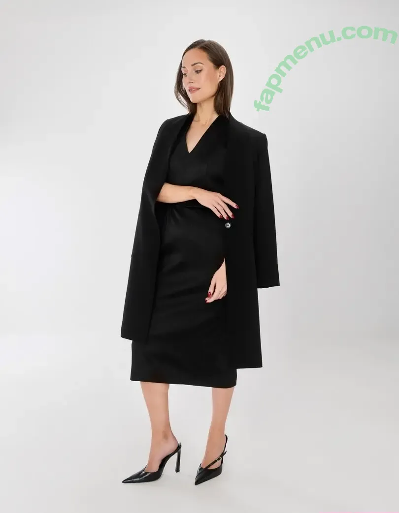 Sanna Marin nude photo #0606 (Finnish Prime Minister: / sannamarin)