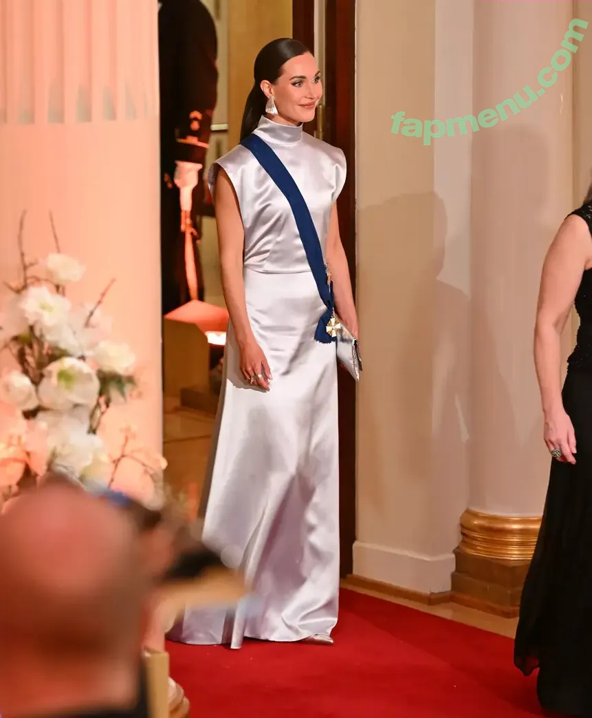 Sanna Marin nude photo #0608 (Finnish Prime Minister: / sannamarin)