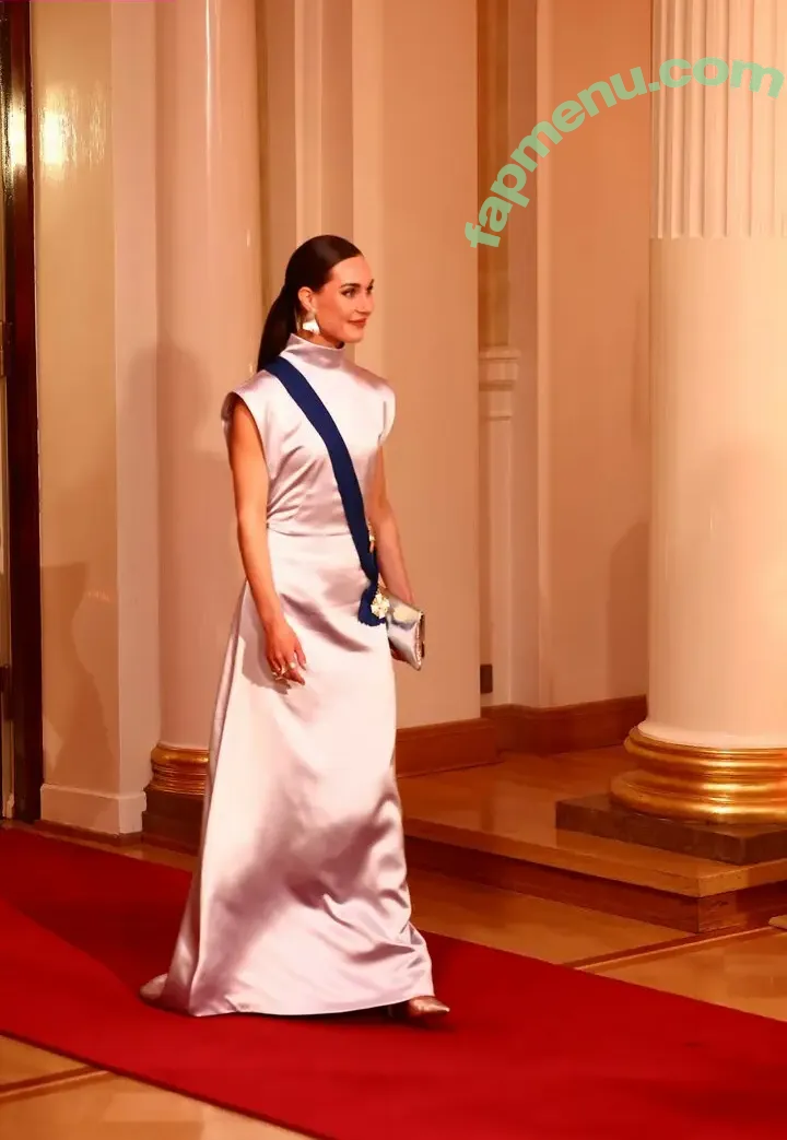 Sanna Marin nude photo #0611 (Finnish Prime Minister: / sannamarin)