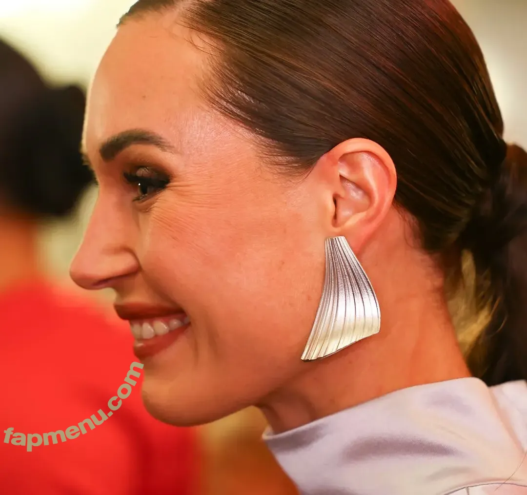 Sanna Marin nude photo #0624 (Finnish Prime Minister: / sannamarin)