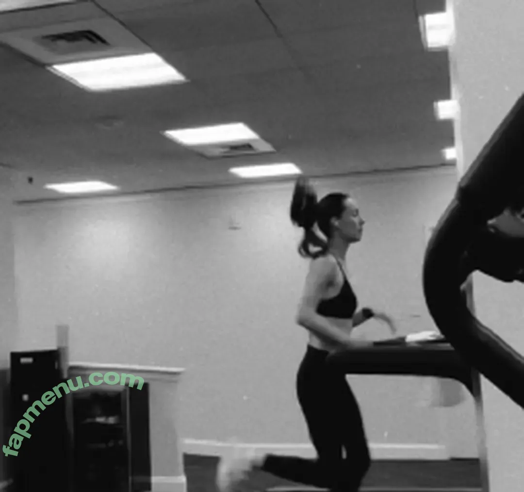 Sanna Marin nude photo #0646 (Finnish Prime Minister: / sannamarin)