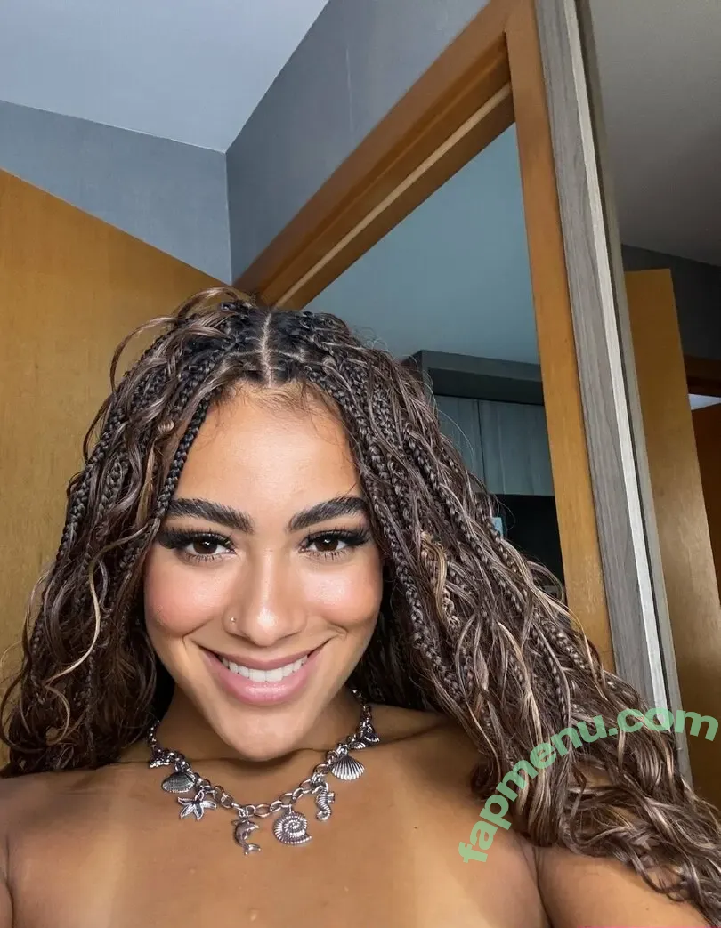santos_isabella nude photo #0012 (santos_isabella_)