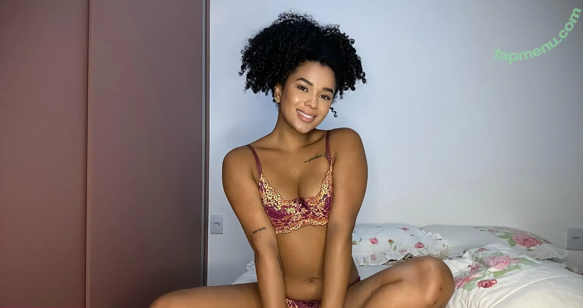 santos_isabella nude photo #0032 (santos_isabella_)
