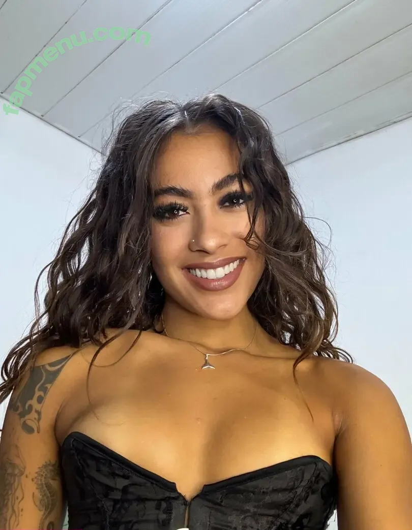 santos_isabella nude photo #0253 (santos_isabella_)