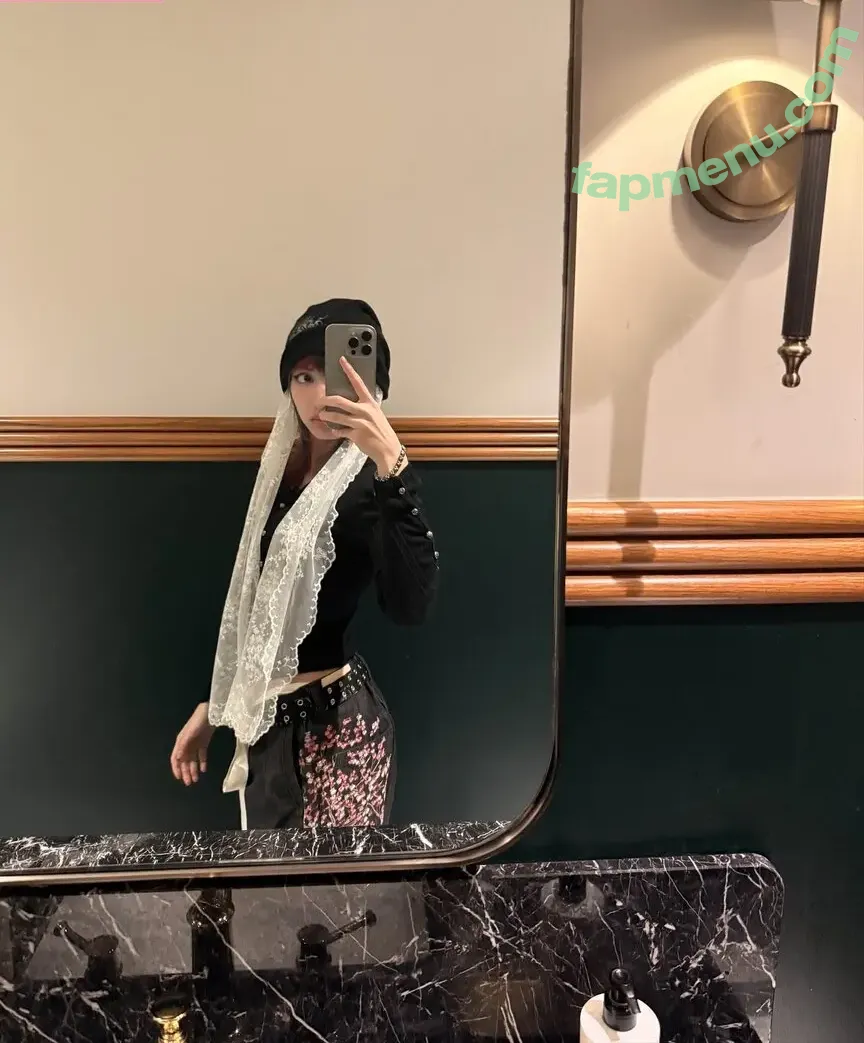 sanymaaa nude photo #0080 (protheme / sanyaaa / sanymaa)