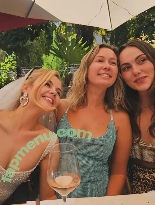 Saoirse-Monica Jackson nude photo #0133 (mowiththejudy / saoirsemonicajackson)