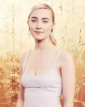 Saoirse Ronan / ronan.saoirse nude photo #0135
